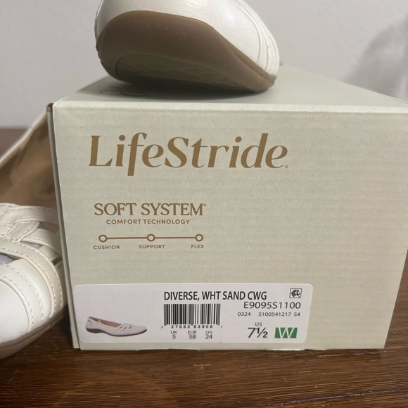 LifeStride Diverse Flats White Sand 7.5W Wide NIB - Picture 3 of 4
